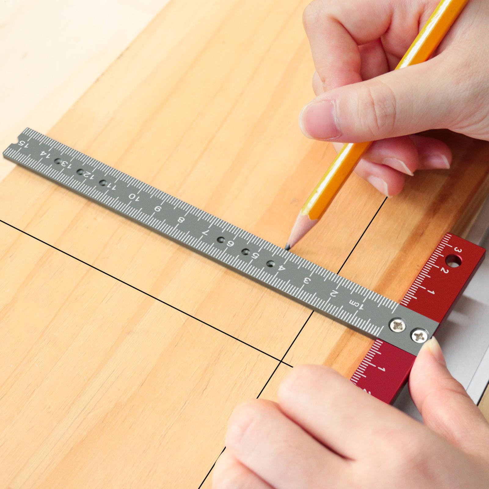 Woodworking And Carpentry - Liniał stolarski w kształcie litery T,